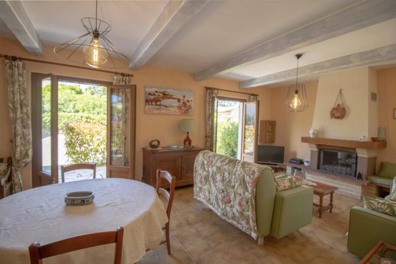Large Spacious House In Frejus Luaran gambar