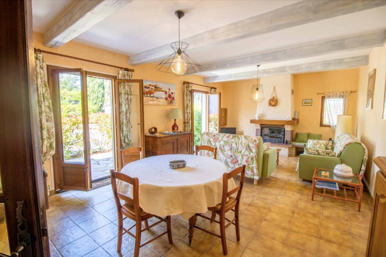 Large Spacious House In Frejus Luaran gambar